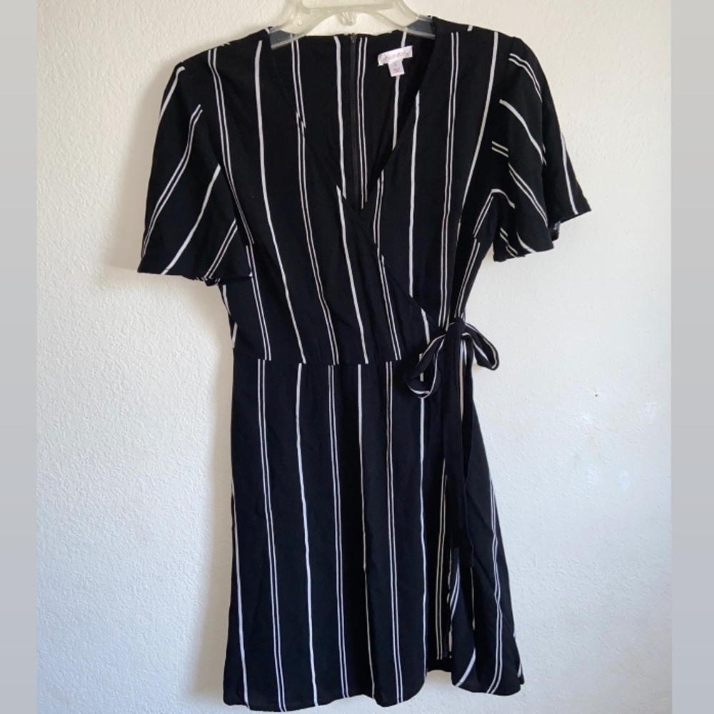 Striped Short Sleeve V-Neck Wrap Mini Dress (S)